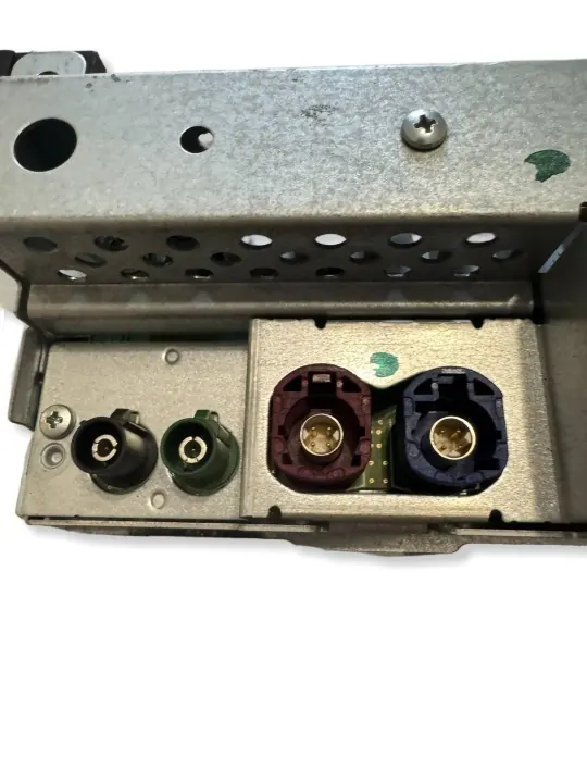 Radio Navigation Mercedes V W447 OEM A4479009005 image 7