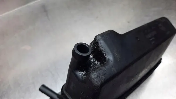 Servolenkungsbehälter Volvo S60 V70 II 2000-2008 OEM 30665496 image 4