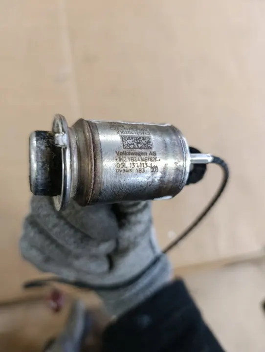 Skoda AdBlue-suutin OEM 05L131113J - Käytetty image 3