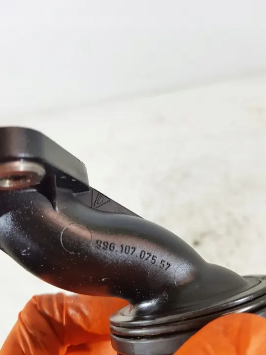 Ölpumpendichtung Porsche OE 99610707557 - Gebraucht image 7