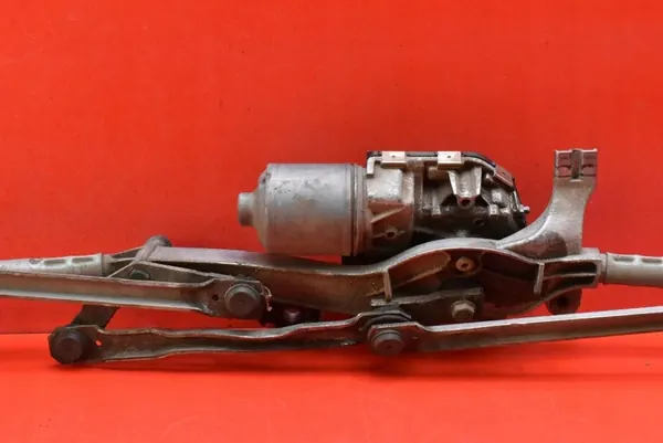 Tuulilasinpyyhkijän moottorimekanismi eteen Opel Astra 4 IV J 11-20 OEM 13262434 image 10