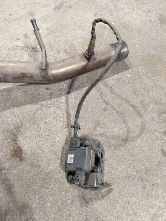 Katalysaattori OEM A4474907400 Mercedes-Benz Vitolle image 5