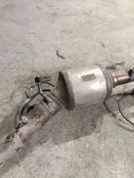 Katalysaattori OEM A4474907400 Mercedes-Benz Vitolle image 6