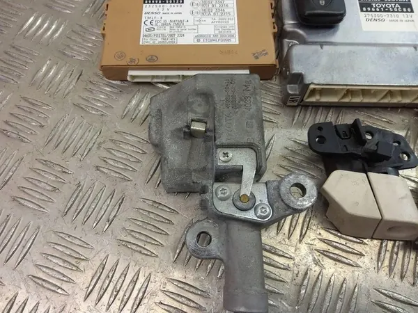 Ontstekingsset LEXUS LS (_F4_) 2008 8966150C80 image 7