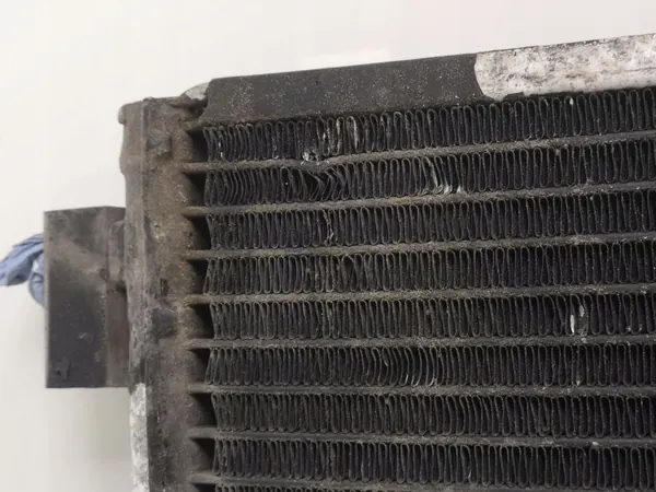 Condenseur A/C OEM 8E0260401D pour Audi A4 B6 1.9 TDI image 3