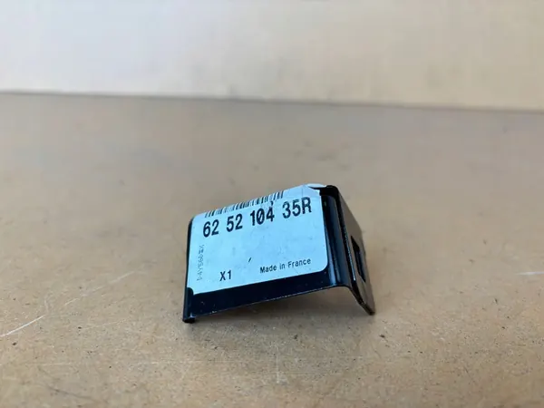 Framfäste för skärm Renault Master III image 2