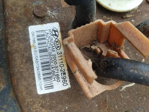 Bränsletank Hyundai Tucson I 31110-2e960 image 7