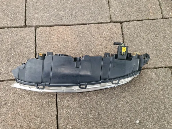 C4 Picasso II Luz LED DRL Derecha Original 9676036480 image 7