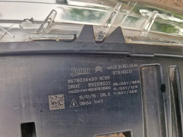 C4 Picasso II Luz LED DRL Derecha Original 9676036480 image 9