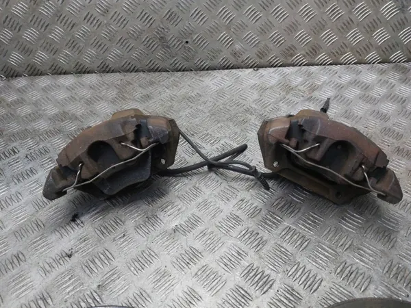 Framhjulsbromsskivor & Bromsok OEM Mercedes C208 CLK image 4