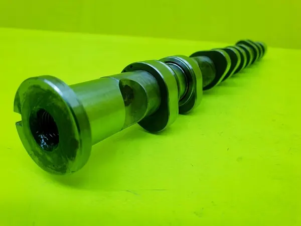 Pakokaasujen nokka-akseli Audi A4 B7 A3 8P A6 C6 2.0 TFSI image 3