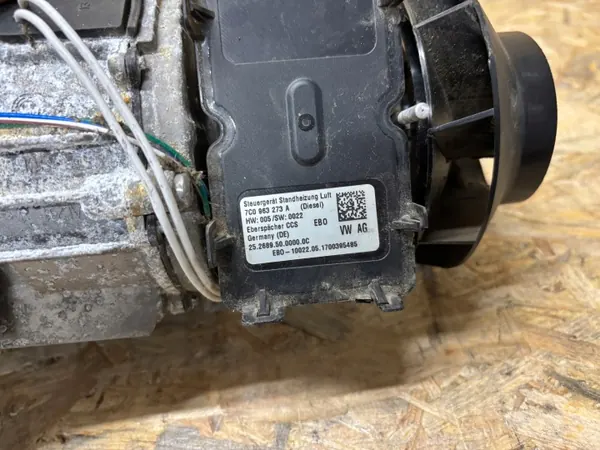 VW CRAFTER II 7C0 WEBASTO 7C0963273A - Peça OEM usada image 3