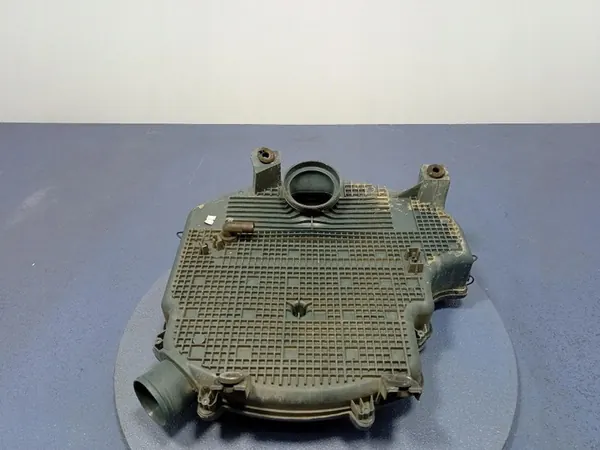 Dacia Logan I Ilmansuodattimen Kotelo 7700274013 image 7