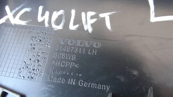 Volvo XC40 Tampa de Porta Esquerda 31467311 image 3