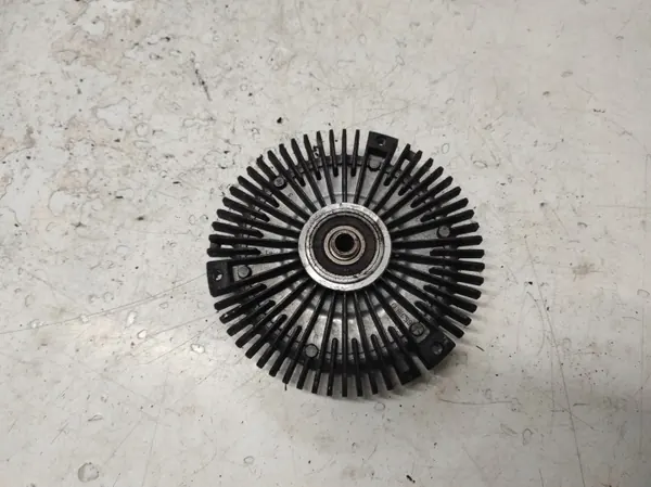 Mercedes W124 Visköskoppling OEM 1032000422 - Begagnad image 3