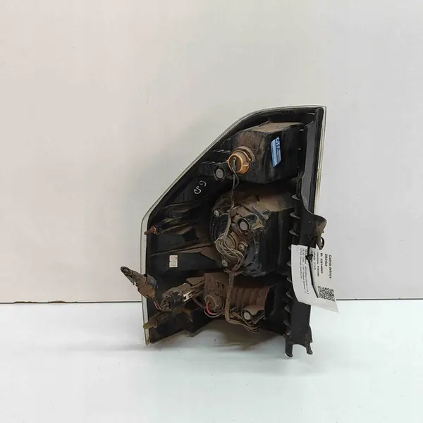 Lámpara Trasera Derecha Mitsubishi Pajero IV 8330A570 image 2