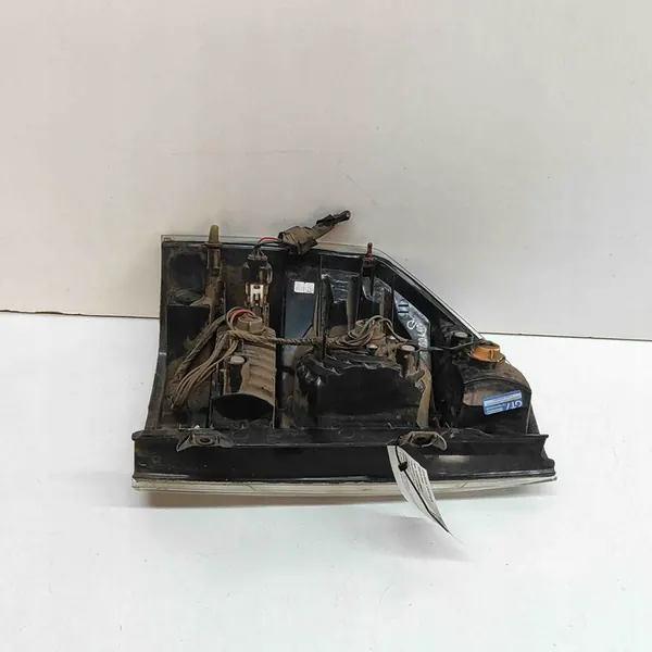 Lámpara Trasera Derecha Mitsubishi Pajero IV 8330A570 image 4