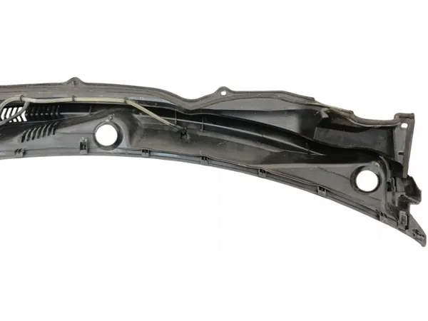 Pare-brise supérieur plastique OEM 72375-68L Suzuki Swift image 4