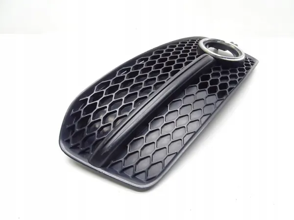 Fram Bumper Grill Höger Audi Q5 8R S-Line 8R0807682E image 4