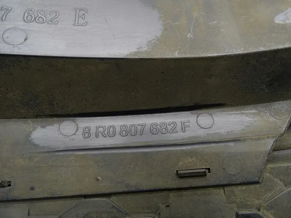 Fram Bumper Grill Höger Audi Q5 8R S-Line 8R0807682E image 8