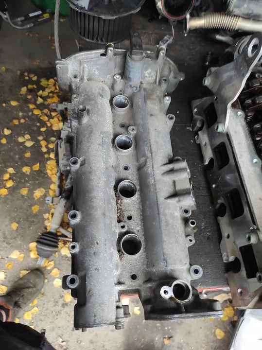 Cabeza de motor VOLKSWAGEN GOLF V 1.6 16V FSI 03C103358F image 2