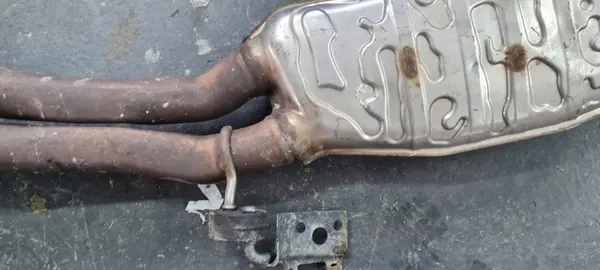 Audi OE Demper OEM 8W0253411C - Gebruikt image 3