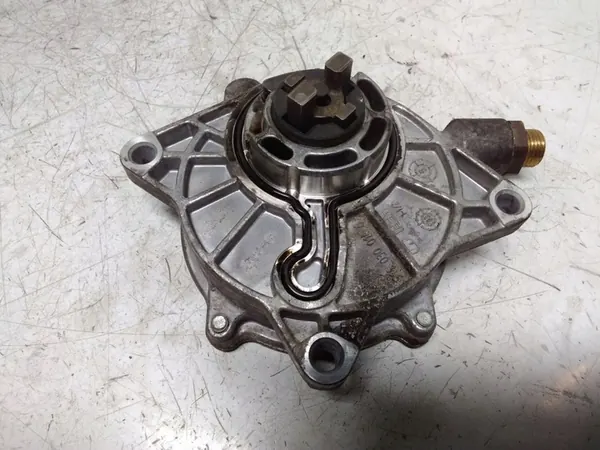 Imupumppu SSANGYONG KYRON 2.0L Diesel 2006 OEM 9140300030 image 4