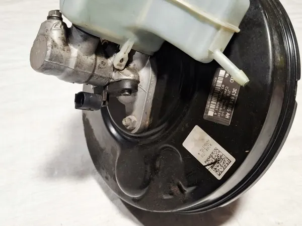 Bremskraftverstärker mit Pumpe VW Passat B6 3C1614105AH image 3
