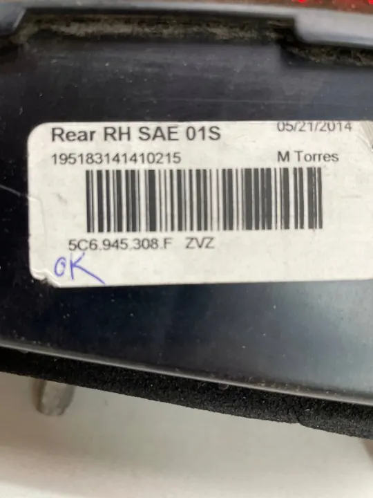 VW JETTA Lámpara Trasera Derecha Oscura UE image 5