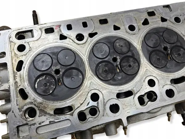Culata Volvo OEM 30777365 para D5 2.4L image 9