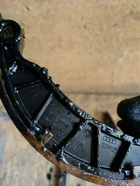 Audi A6 3.0 TDI jakohihnan ohjain 059109507K image 4