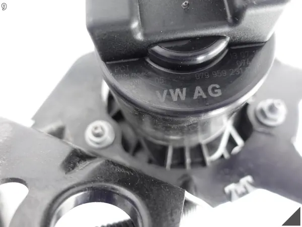 OEM 079959231C Suporte e Bomba de Ar Secundário image 10