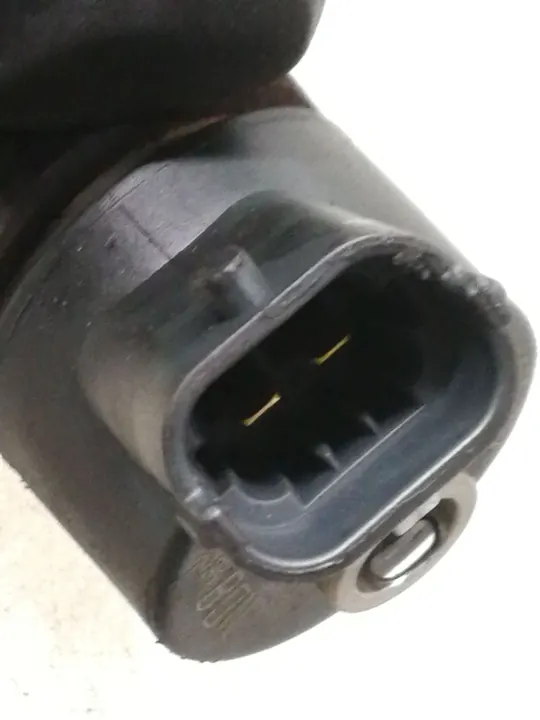 Inyector BMW OE 0445110048 image 3