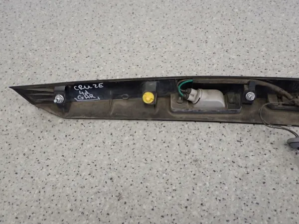 OEM CHEVROLET CRUZE 4d SEDAN 08-12 Moldura do Porta-Malas image 3