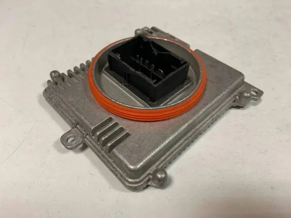Module LED Porsche OEM 992941592BA d'occasion image 6