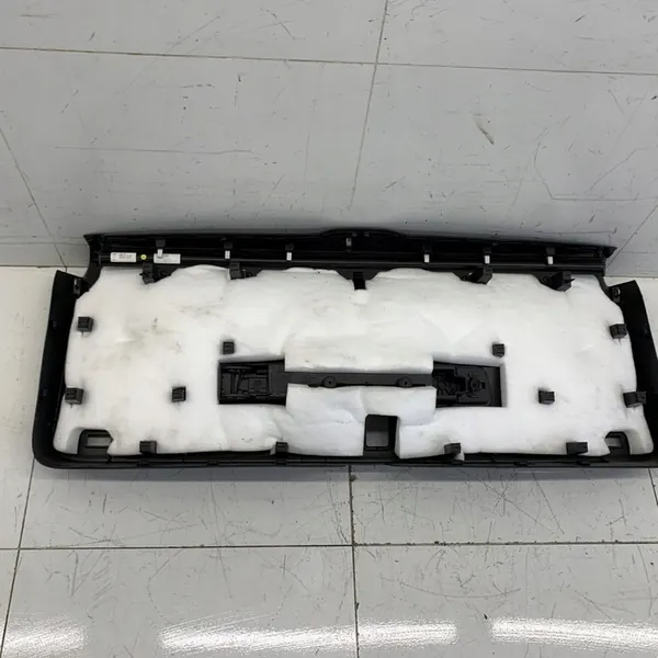 Audi Q7 4M Rear Trunk Liner with Sunshade OEM image 8