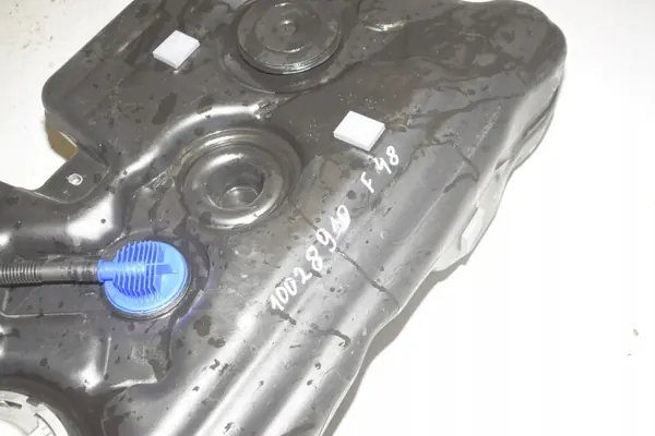 BMW X1 F48 Brandstoftank OEM 7453431 - Diesel image 4
