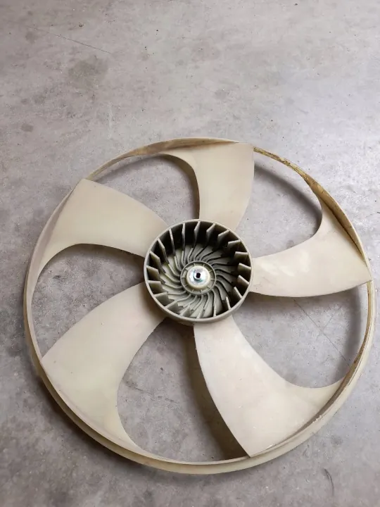 Kühlerlüfterflügel Dodge RAM 5.7 2013-2018 image 3