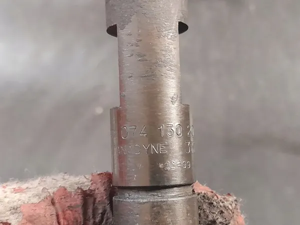 Iniettore Vw Transporter T4 2.5 Tdi 074130201L image 2