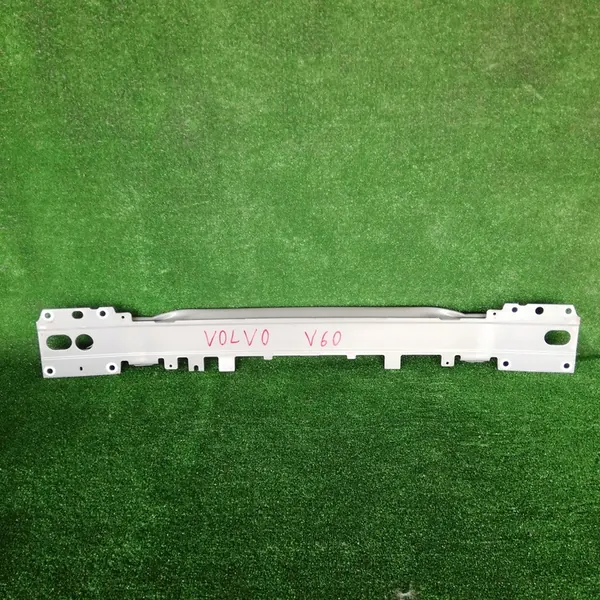 Volvo S60 II V60 11-18 Etupuskuri 31349058 image 2