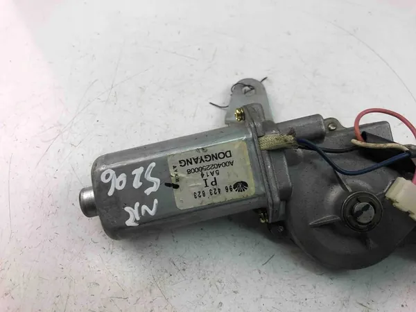 Etumma oikea ikkunamoottori Chevrolet Kalos OEM 96423823 image 2