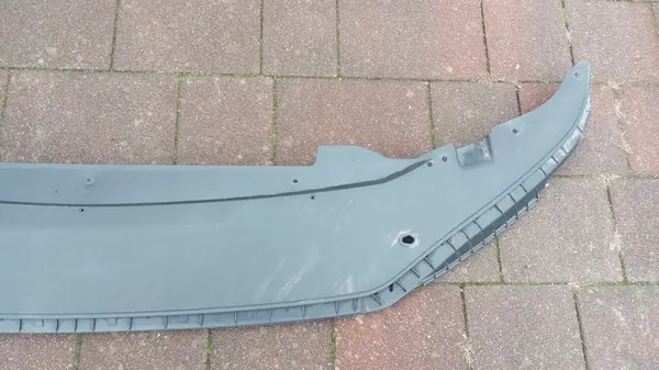 Framspoiler VW Touran II 2015> OEM 5TA805915E image 3