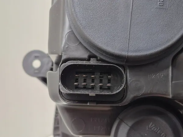 VW T6 Farol Dianteiro Direito image 5