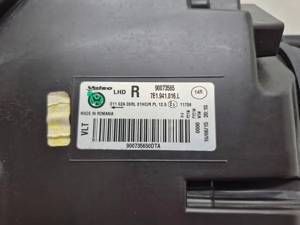 VW T6 Farol Dianteiro Direito image 6