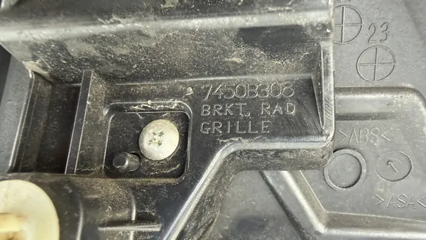 Mitsubishi Outlander 3 Frontgitter OEM 7450B298 image 7