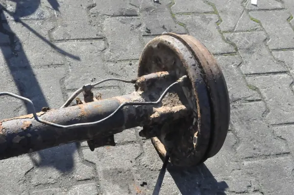 OEM 408564 Taka-akselin jousituspalkki Isuzu Rodeo D-Max image 4