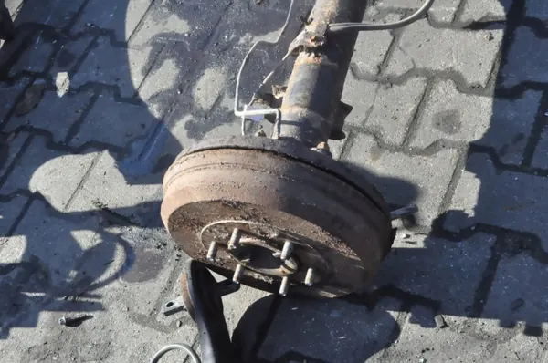 OEM 408564 Taka-akselin jousituspalkki Isuzu Rodeo D-Max image 8