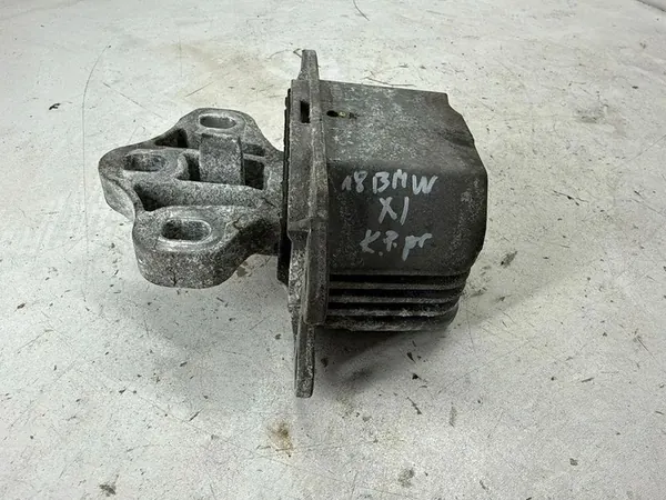 Soporte de motor BMW X1 F48 6853449 image 2