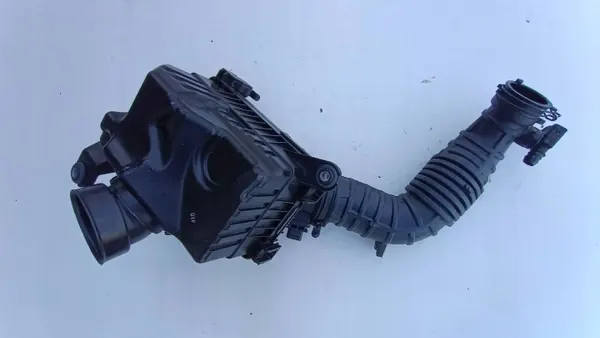 Ilmansuodatin Kotelo OEM 28110G4900 Kia Ceed III image 3