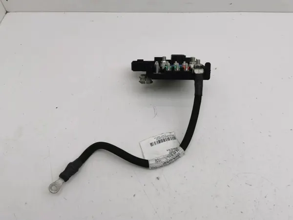 Batterierelais Maserati Ghibli 2014 OEM 06700065540 image 7